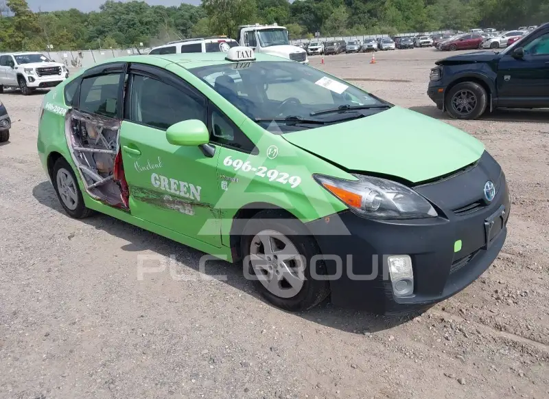 2011 Toyota PRIUS фото
