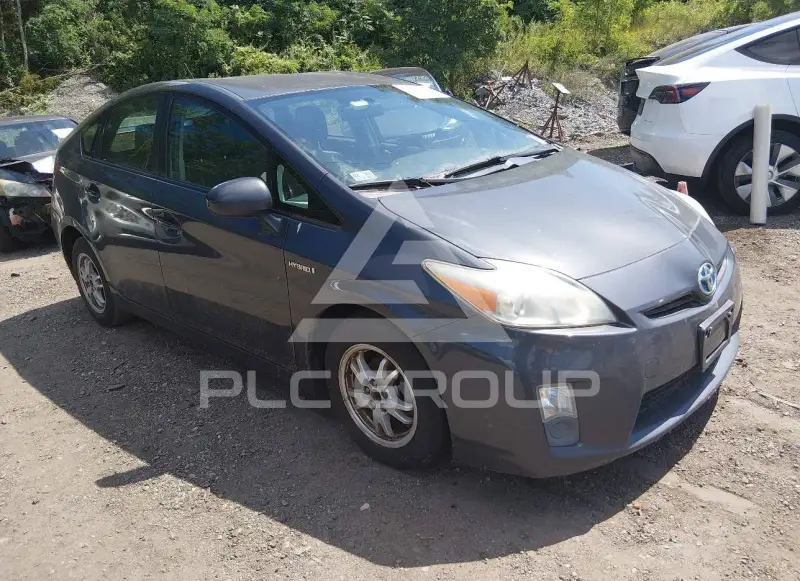 2011 Toyota PRIUS фото
