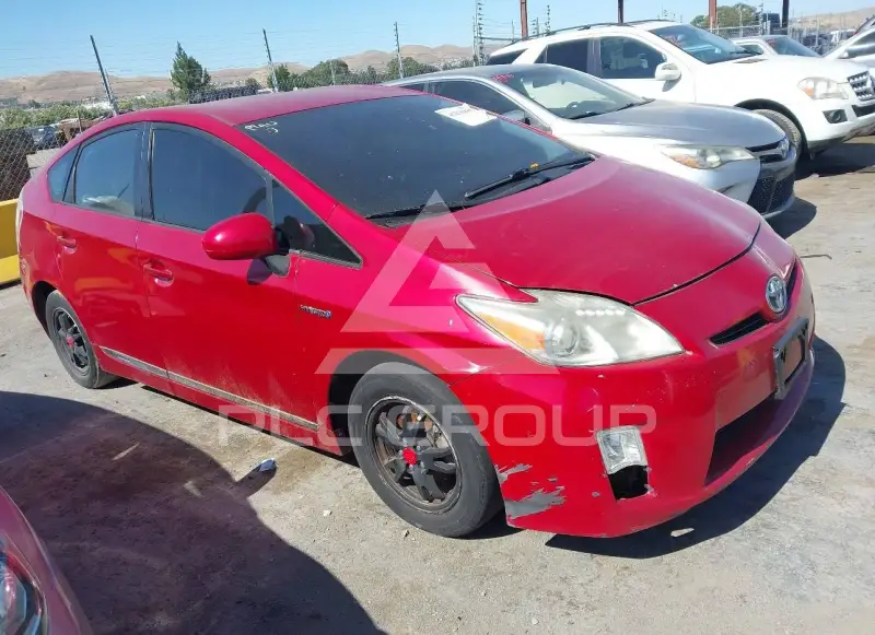 2011 Toyota PRIUS фото