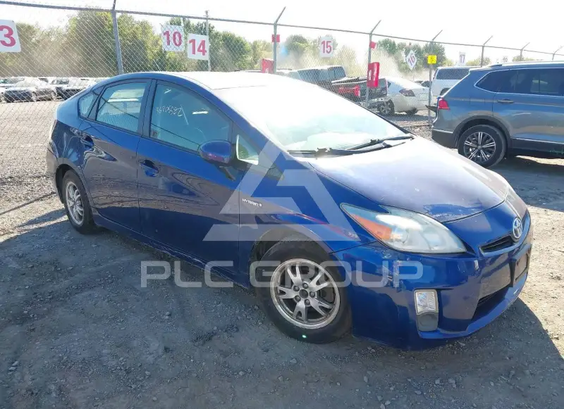 2011 Toyota PRIUS фото