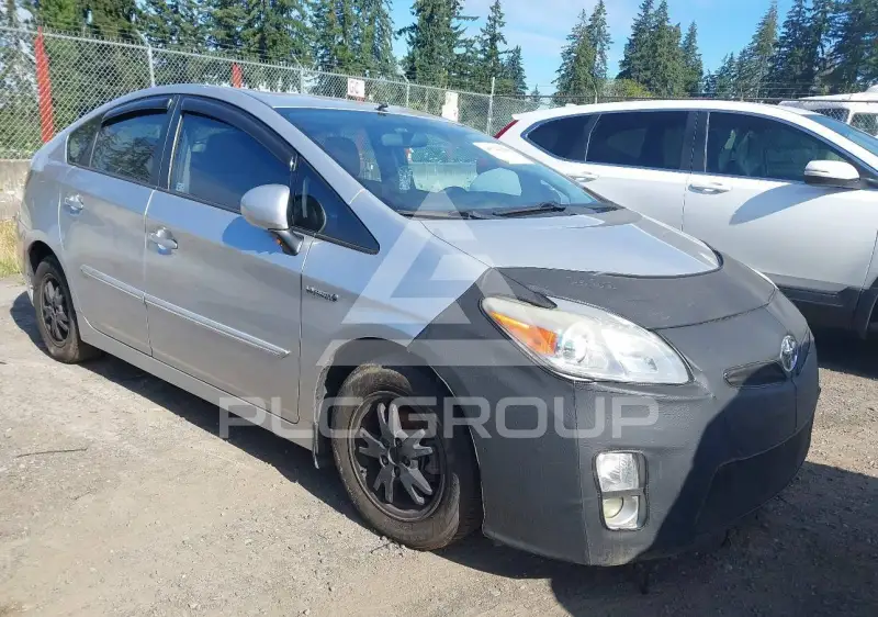 2011 Toyota PRIUS фото