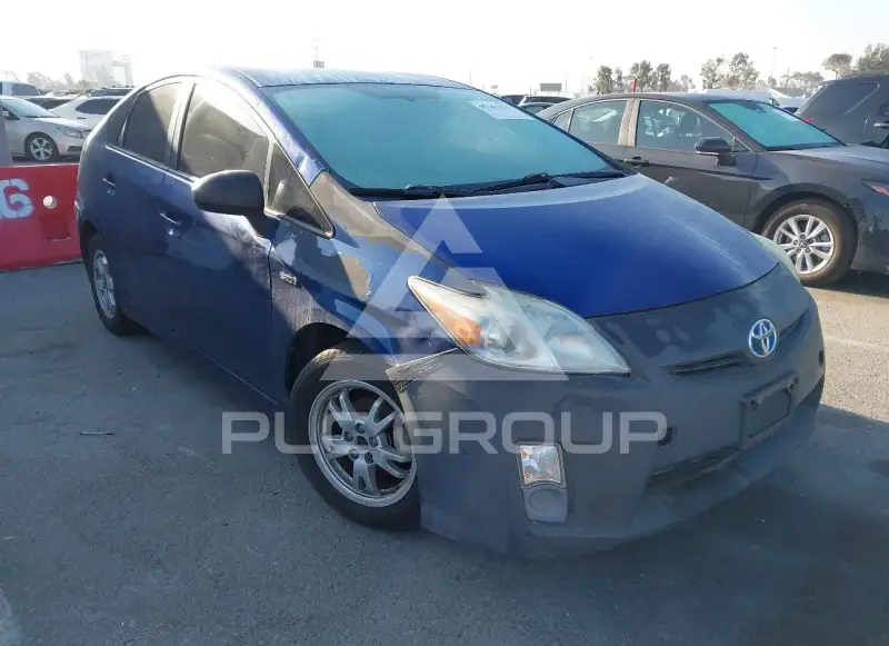 2011 Toyota PRIUS фото