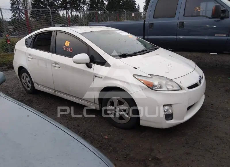 2011 Toyota PRIUS фото