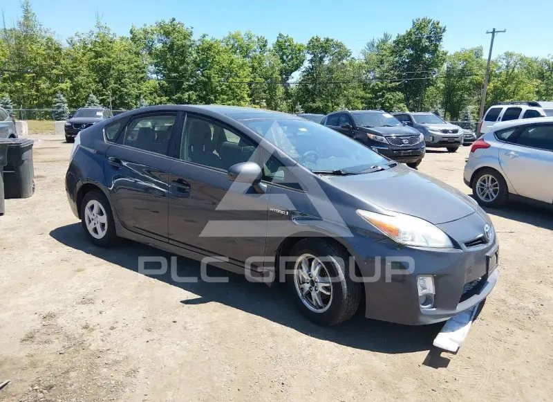 2011 Toyota PRIUS фото
