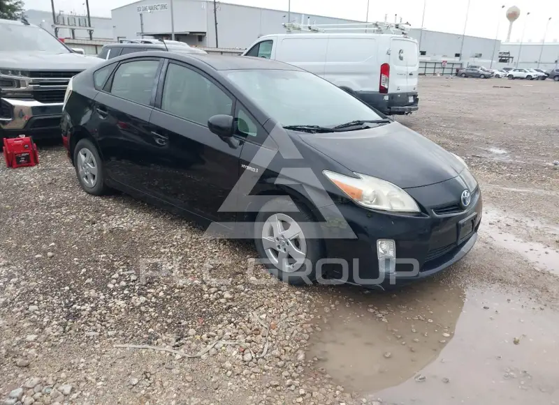2011 Toyota PRIUS photo
