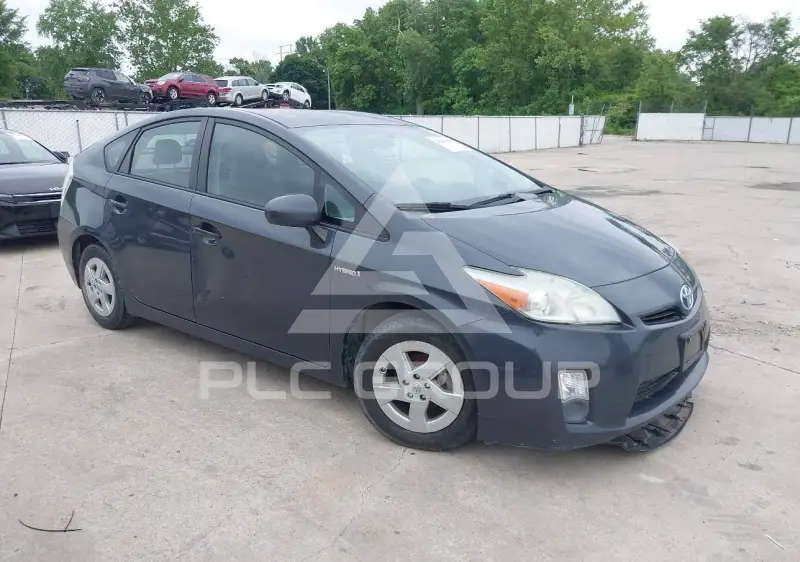 2011 Toyota PRIUS фото