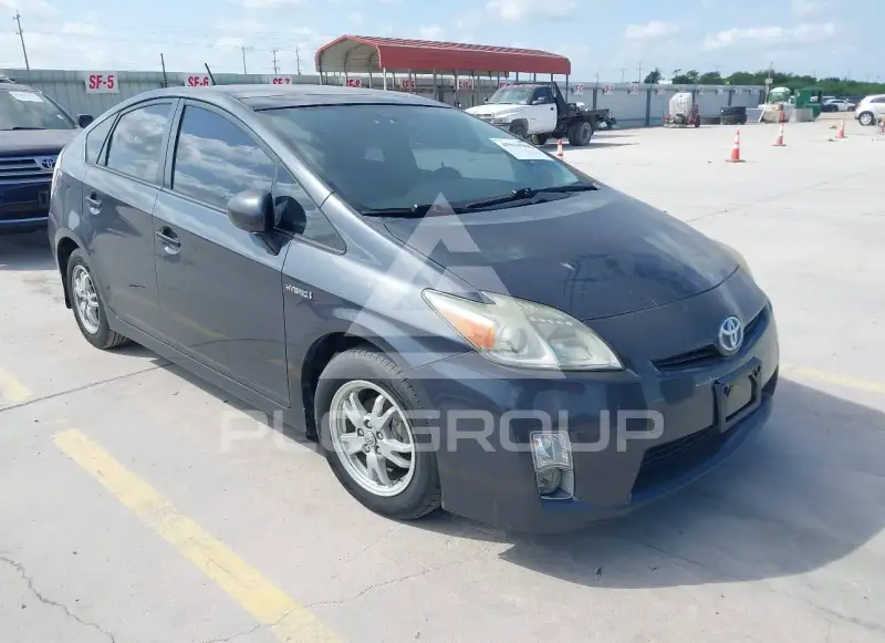 2011 Toyota PRIUS фото