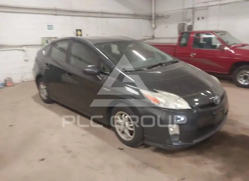 2011 Toyota PRIUS фото