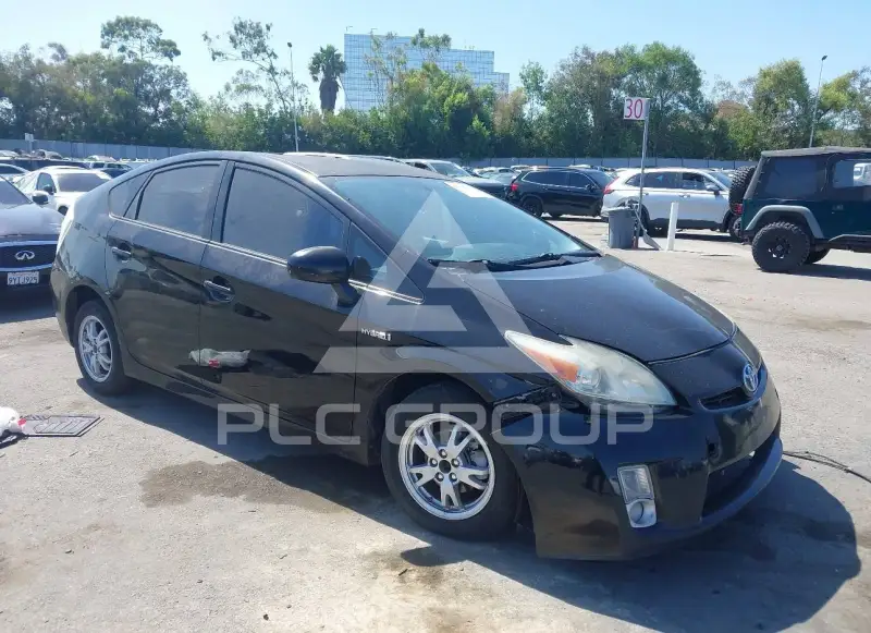 2011 Toyota PRIUS фото