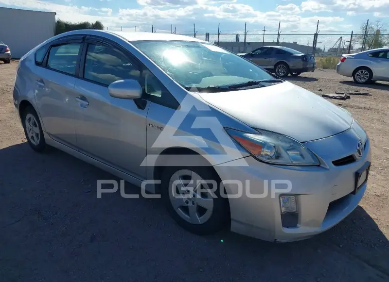 2011 Toyota PRIUS фото