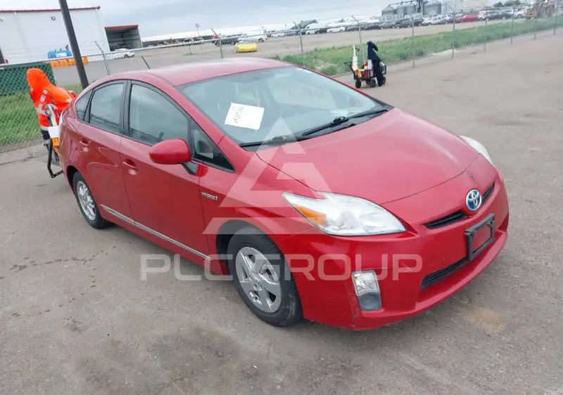 2011 Toyota PRIUS фото