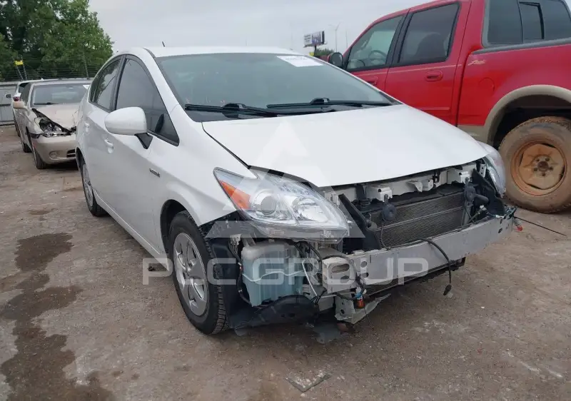 2011 Toyota PRIUS фото
