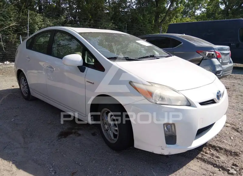 2011 Toyota PRIUS фото