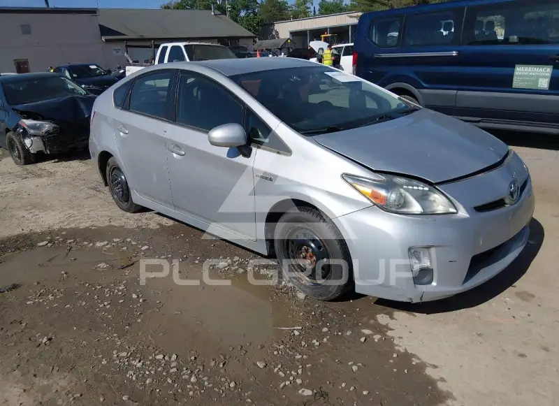 2011 Toyota PRIUS photo