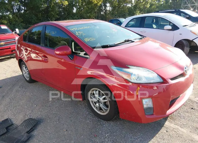 2011 Toyota PRIUS фото