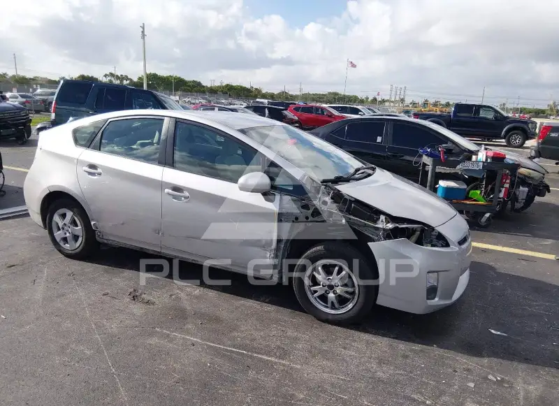 2011 Toyota PRIUS photo