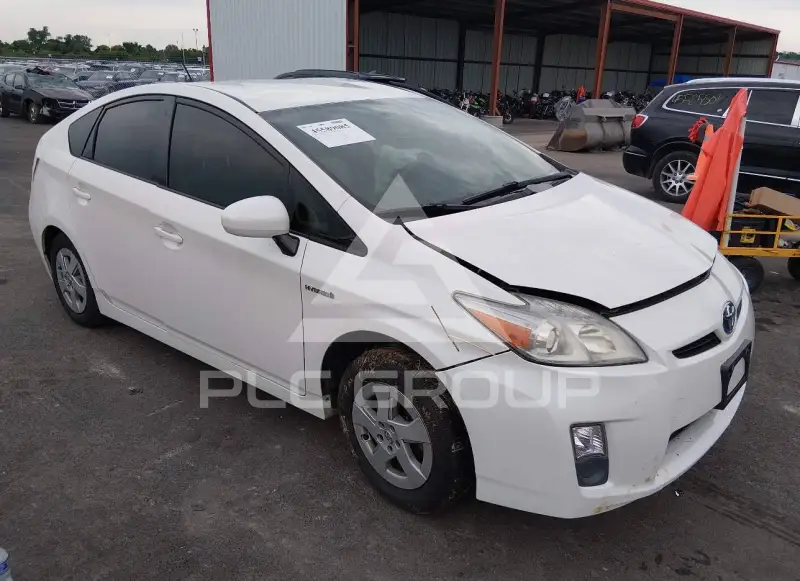 2011 Toyota PRIUS фото