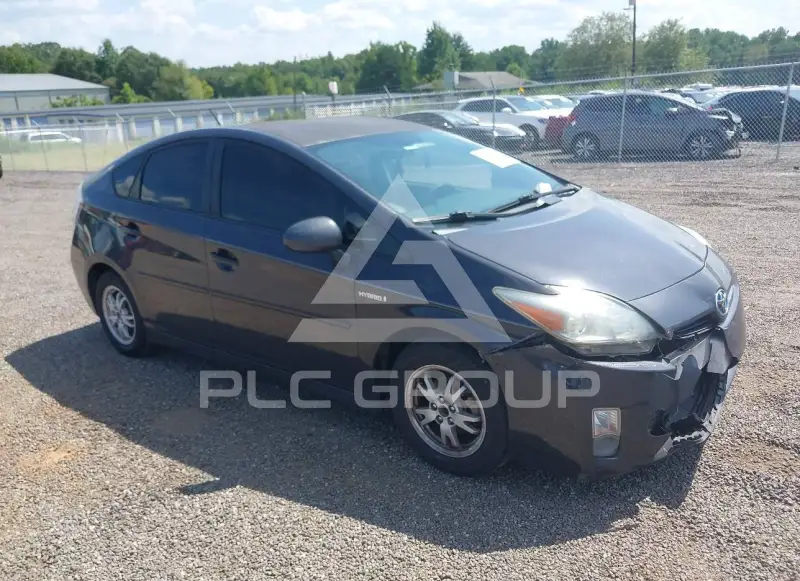 2011 Toyota PRIUS фото