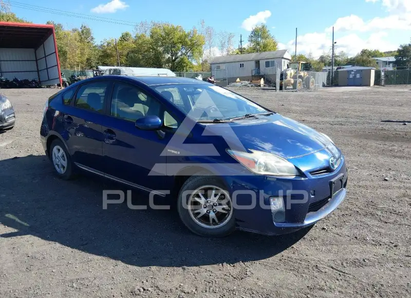 2011 Toyota PRIUS фото