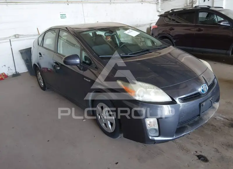 2011 Toyota PRIUS фото