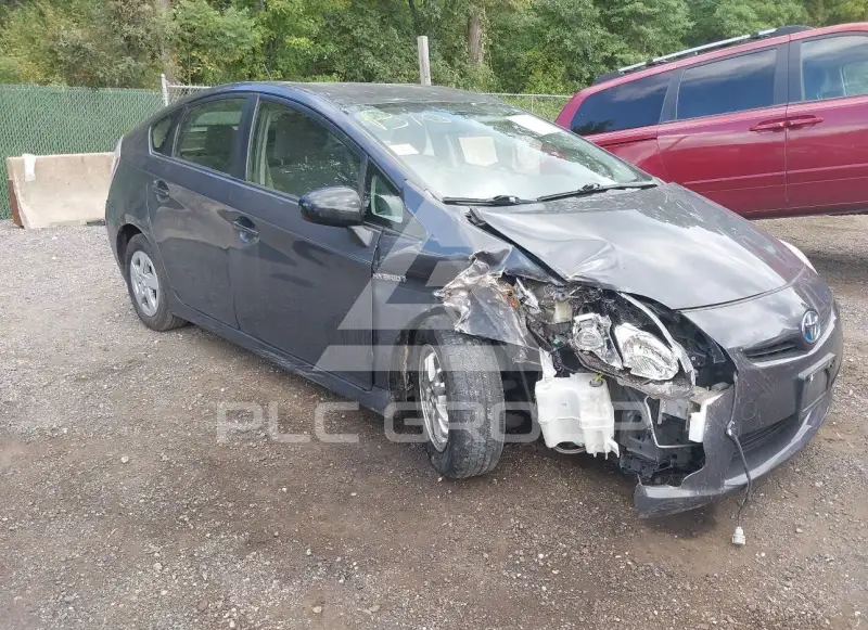 2011 Toyota PRIUS фото