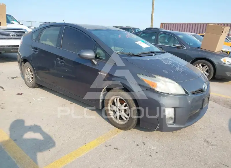 2011 Toyota PRIUS photo