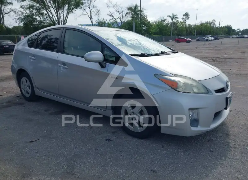 2011 Toyota PRIUS фото