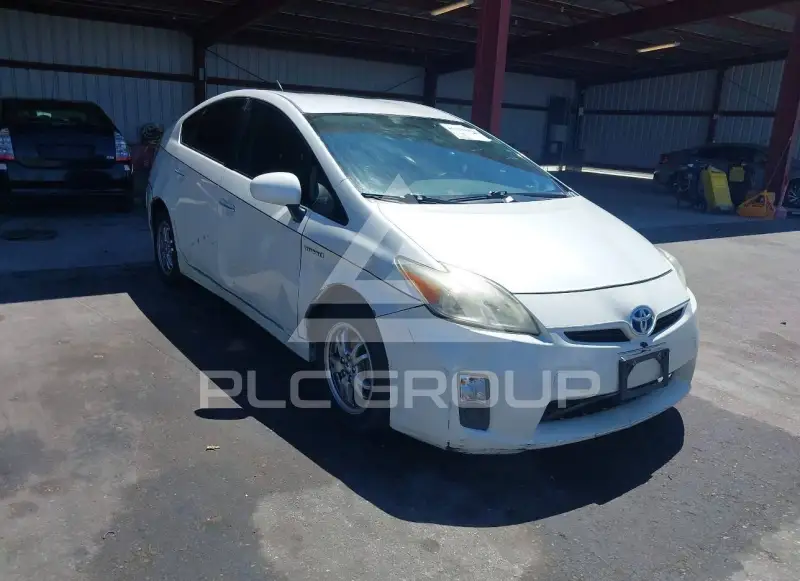 2011 Toyota PRIUS фото