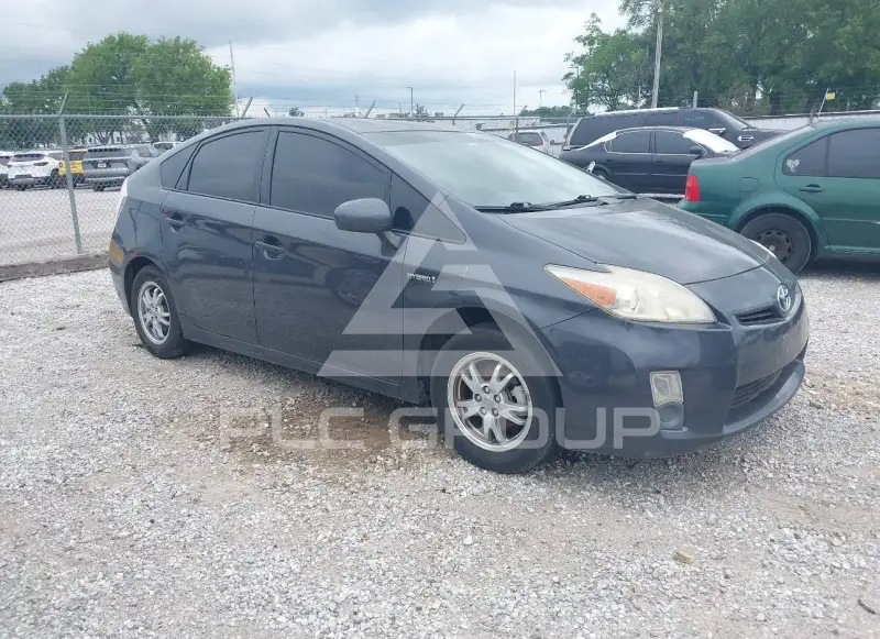 2011 Toyota PRIUS фото