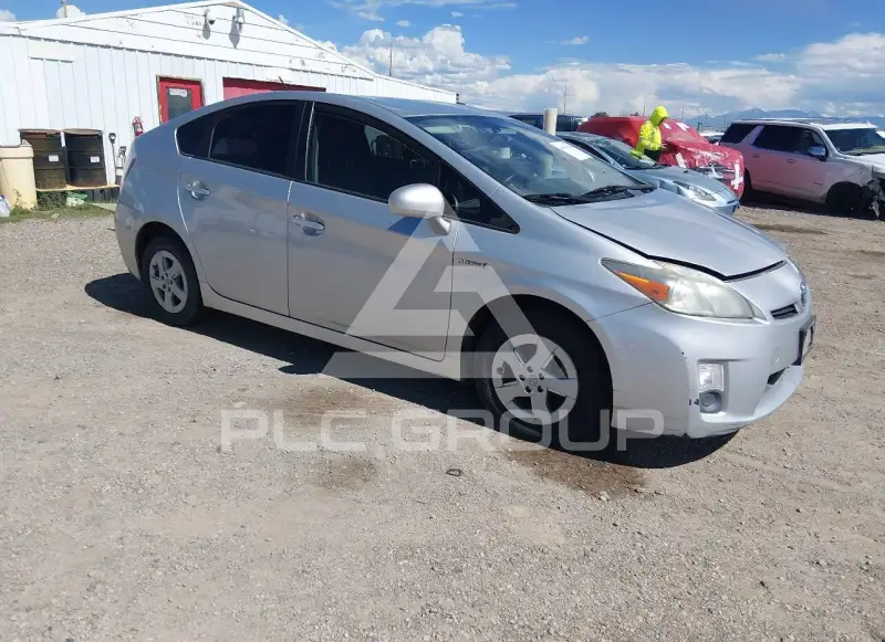2011 Toyota PRIUS фото