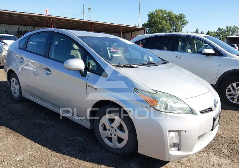 2011 Toyota PRIUS photo