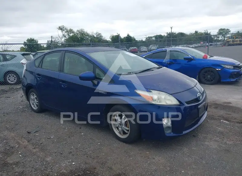 2011 Toyota PRIUS фото