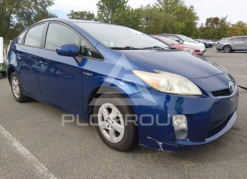2011 Toyota PRIUS фото