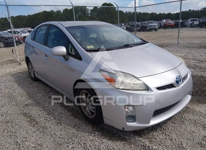 2011 Toyota PRIUS фото