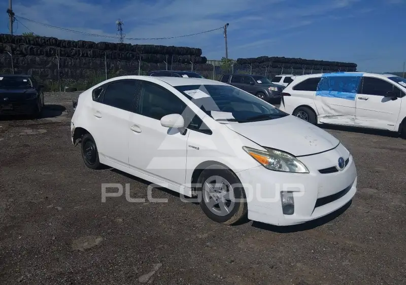 2011 Toyota PRIUS фото
