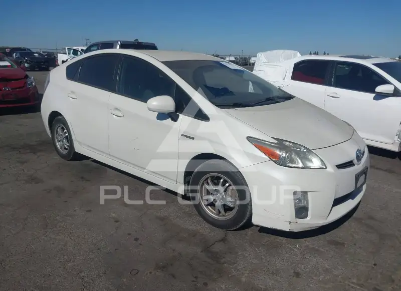 2011 Toyota PRIUS фото