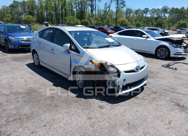 2011 Toyota PRIUS photo