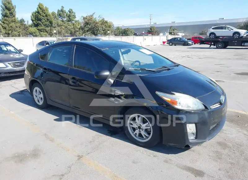 2011 Toyota PRIUS фото