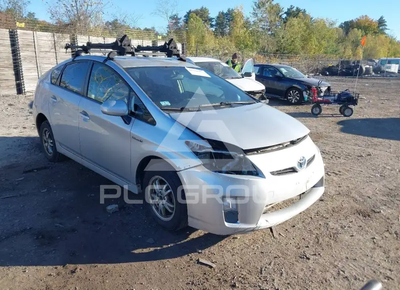 2011 Toyota PRIUS фото