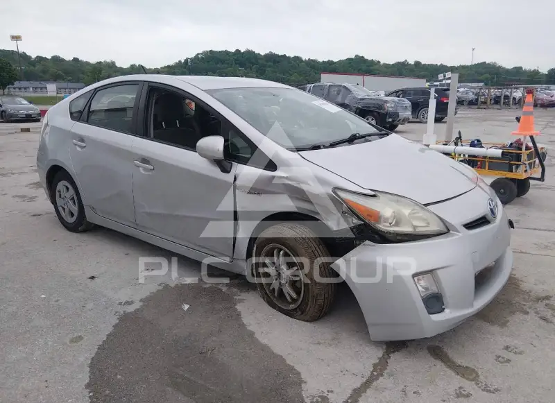 2011 Toyota PRIUS photo