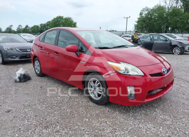 2011 Toyota PRIUS фото