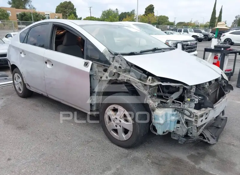 2011 Toyota PRIUS фото