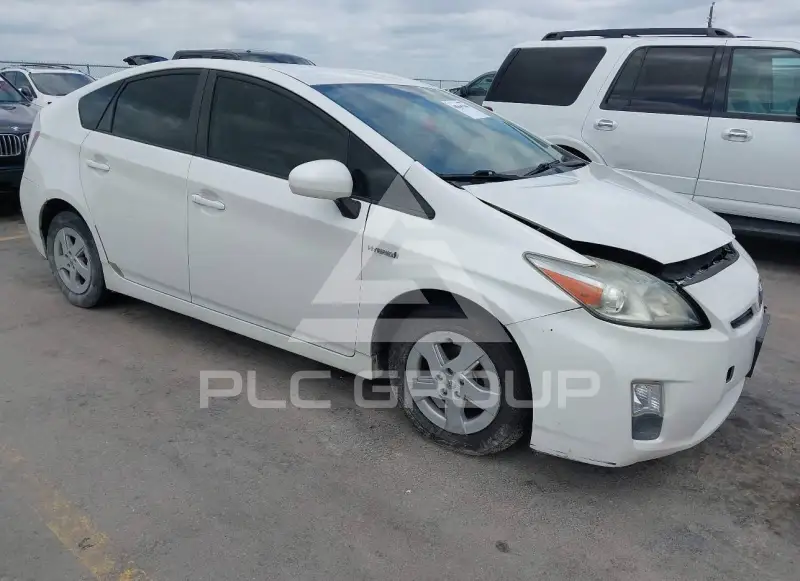 2011 Toyota PRIUS фото