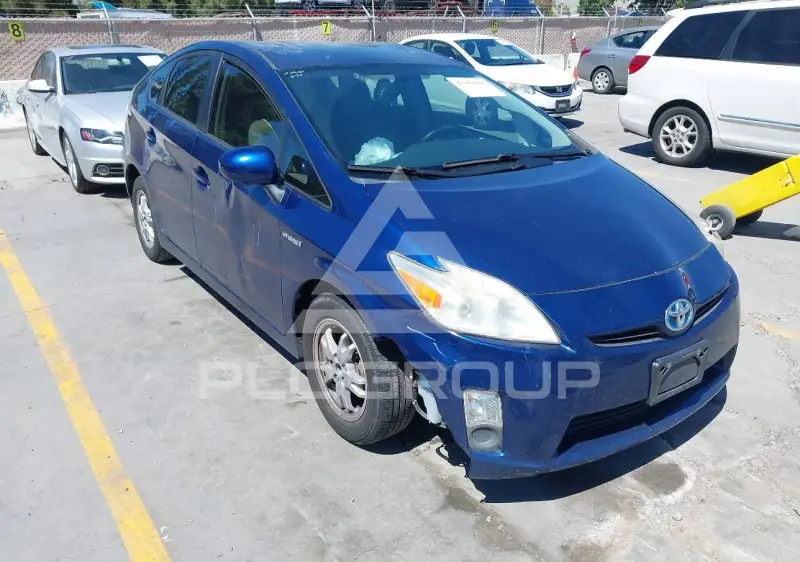 2011 Toyota PRIUS фото