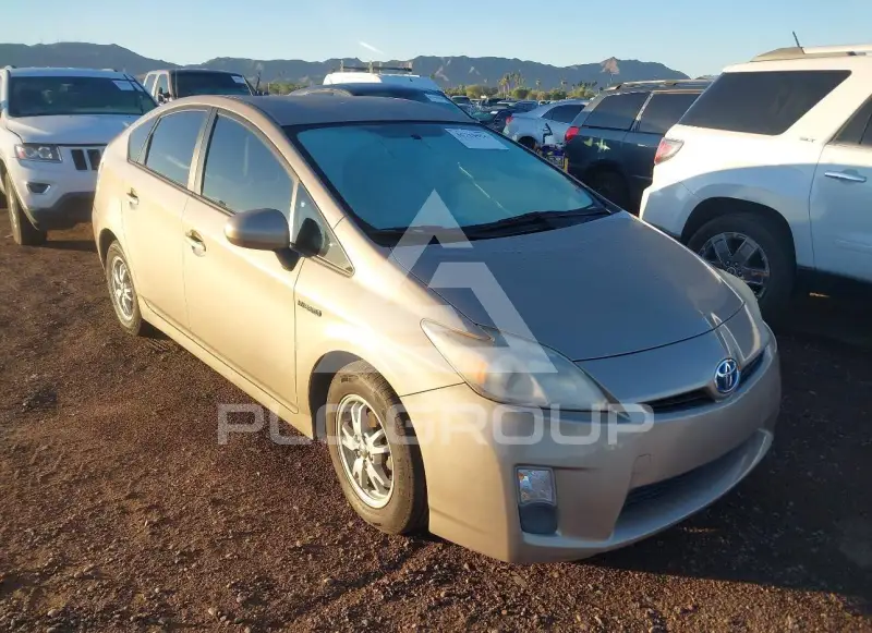 2011 Toyota PRIUS фото