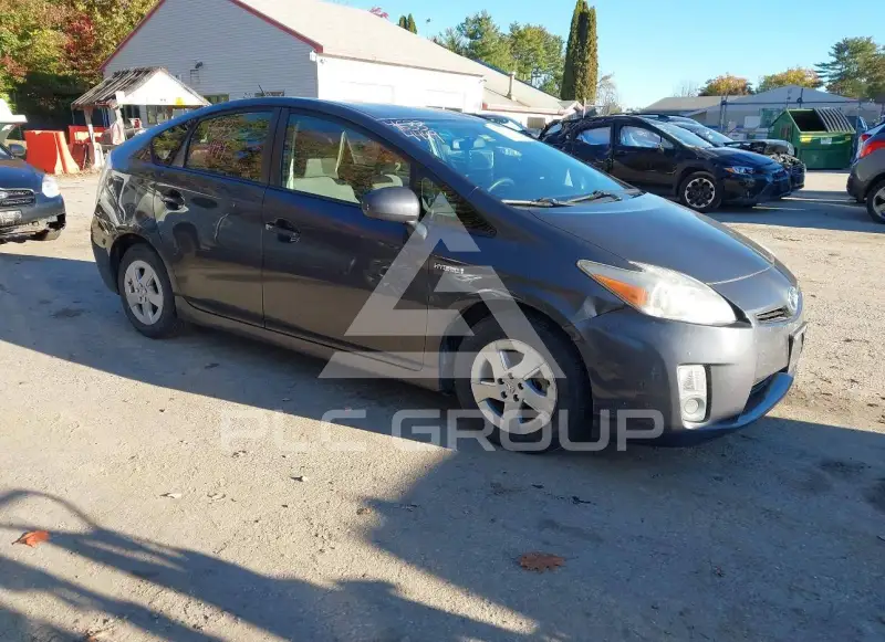 2011 Toyota PRIUS фото