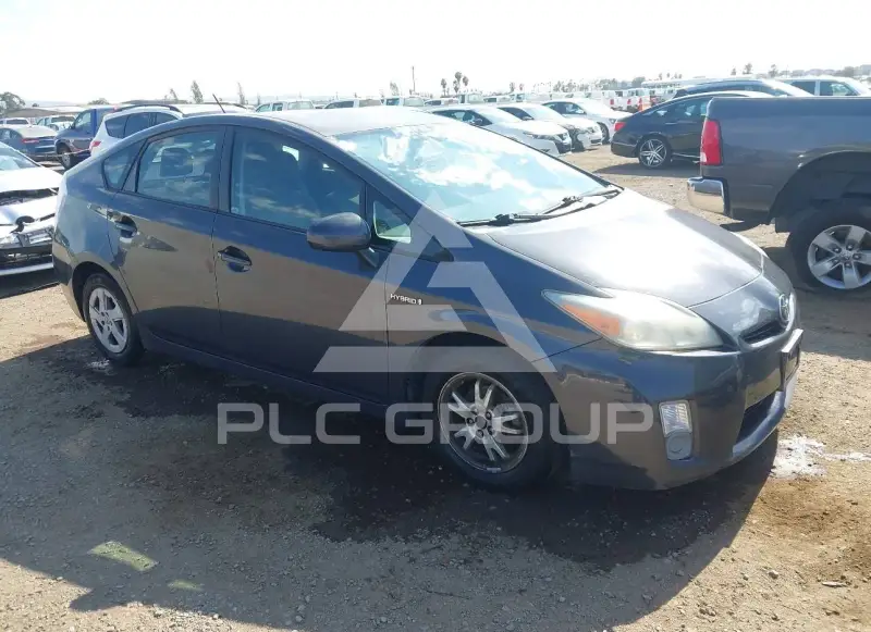 2011 Toyota PRIUS фото