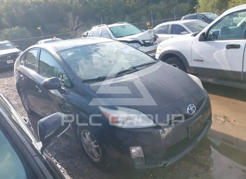 2011 Toyota PRIUS фото