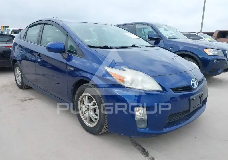 2011 Toyota PRIUS photo