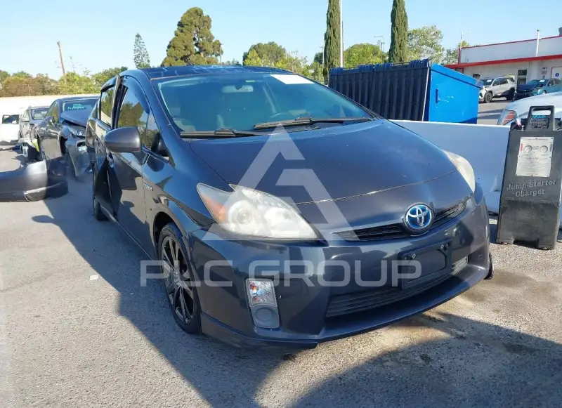 2011 Toyota PRIUS photo